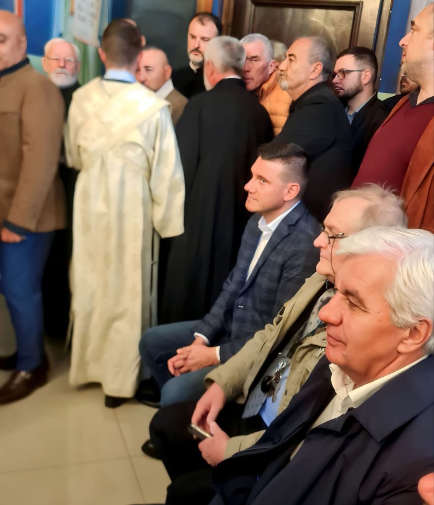 Episkop Jovan služio liturgiju u hramu Svete Petke na Koloniji u Smederevskoj Palanci 3
