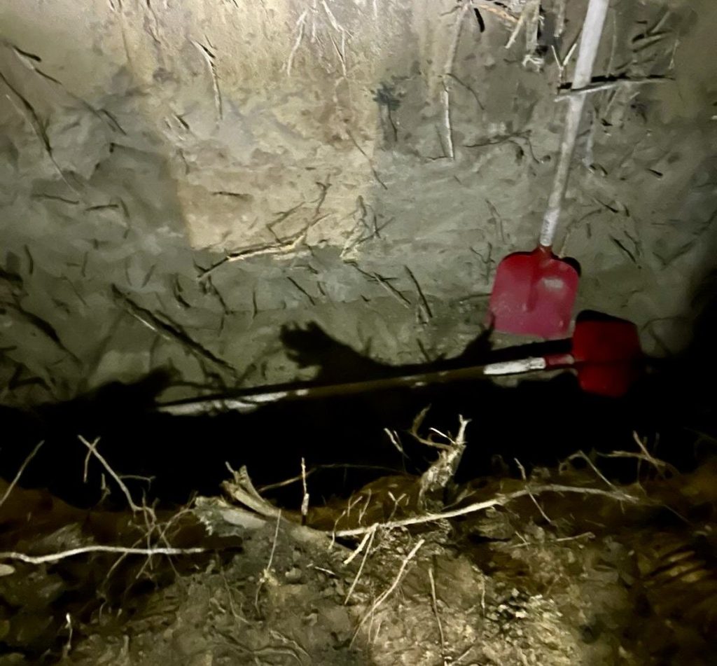 Policija sprečila teško ubistvo kod Požarevca, pronađena jama i hemikalije<br> 2