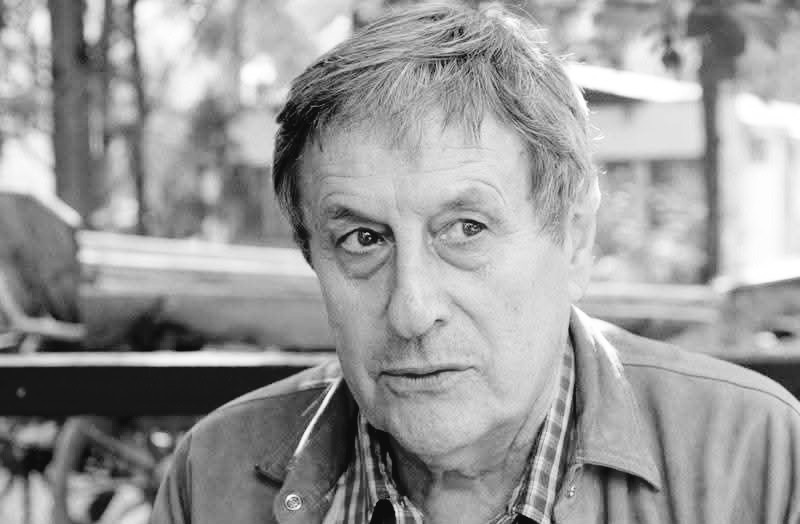 Preminuo Zdravko Šotra, legendarni srpski reditelj 1