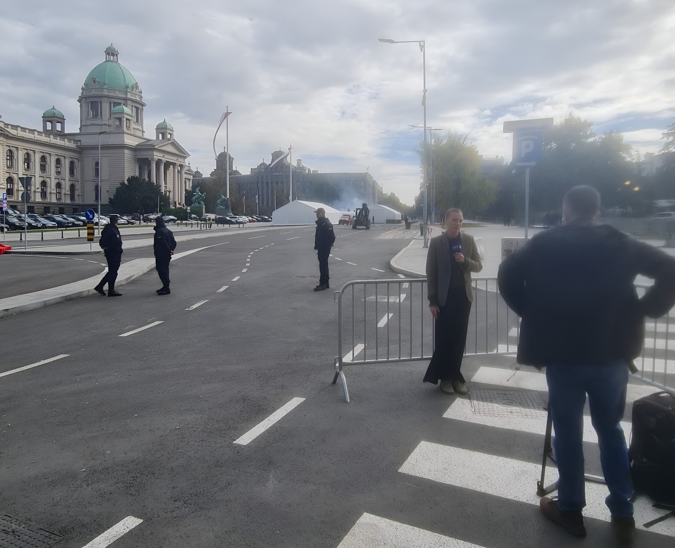 MUP: Incident ispred Narodne skupštine, povređen jedan muškarac 1