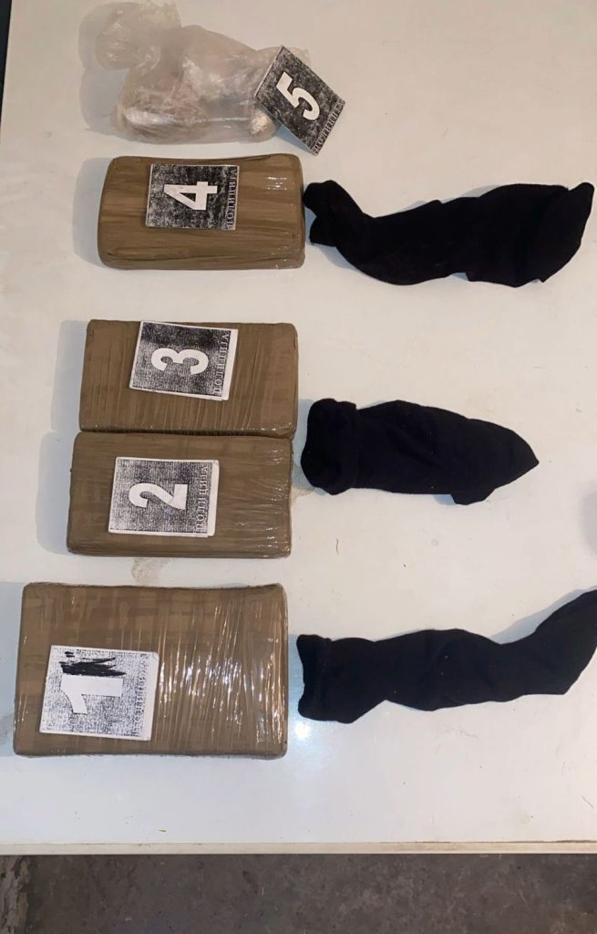 Uhapšen muškarac zbog posedovanja droge i oružja u Smederevu 3