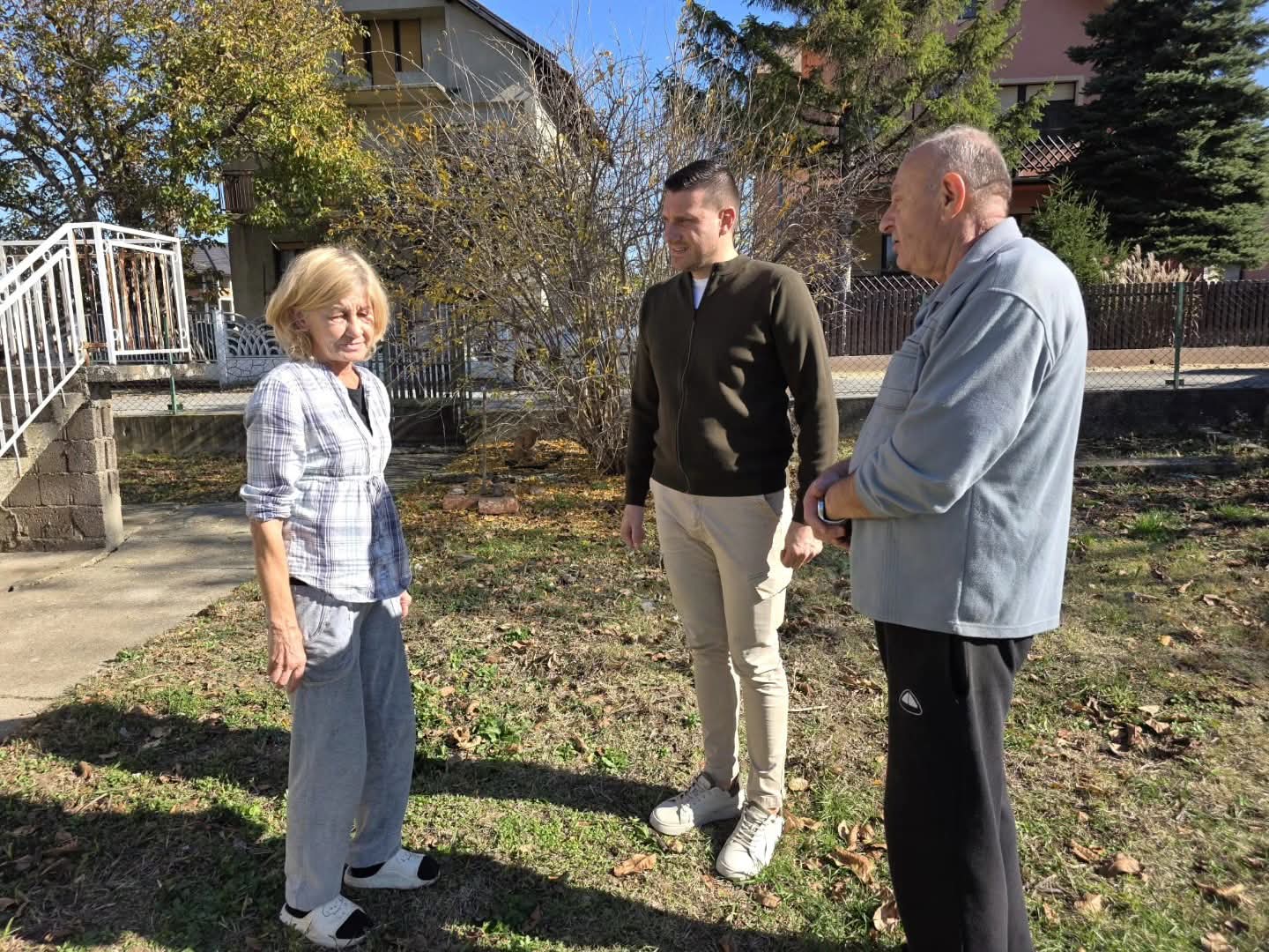 Poseta porodici Anđelković u Donjem gradu i pomoć za predstojeću zimu<br> 1
