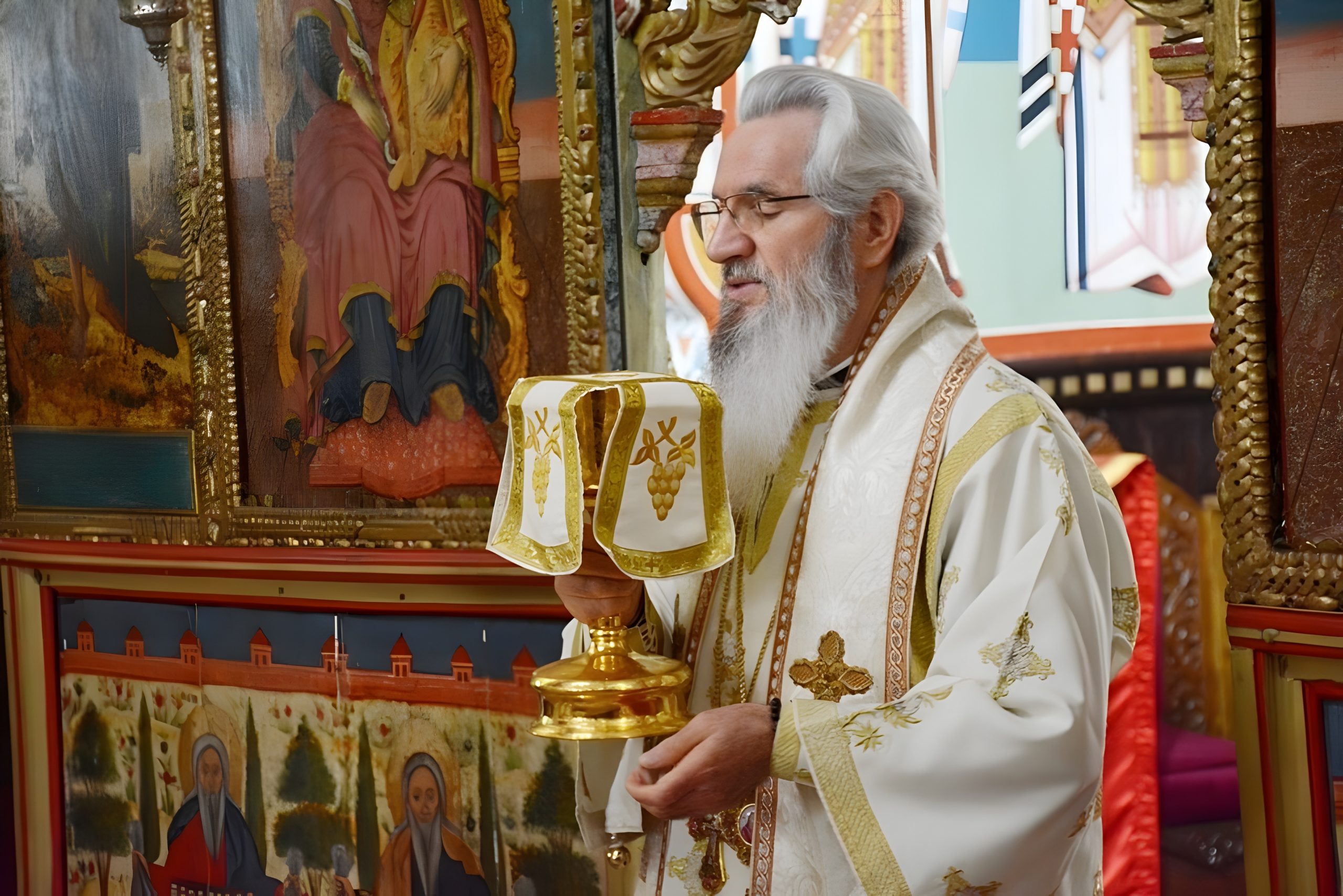 MITROPOLIT JOVAN SLUŽI U PALANCI: Sveta Arhijerejska Liturgija u Hramu Svete Petke 5