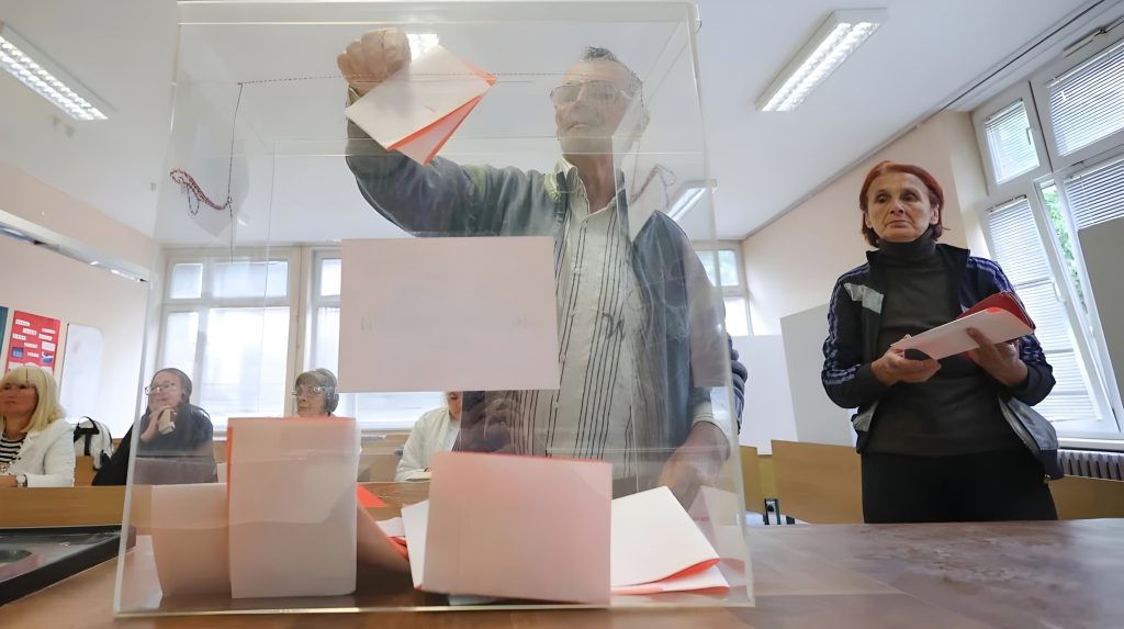 Lokalni Izbori 2025: Birači u Negotinu, Mionici i Sečnju na Biračkim Mestima 2