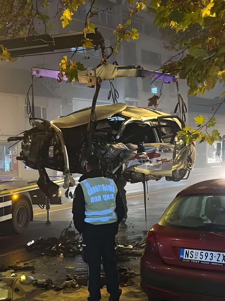 Picsart 25 12 02 06 53 18 712