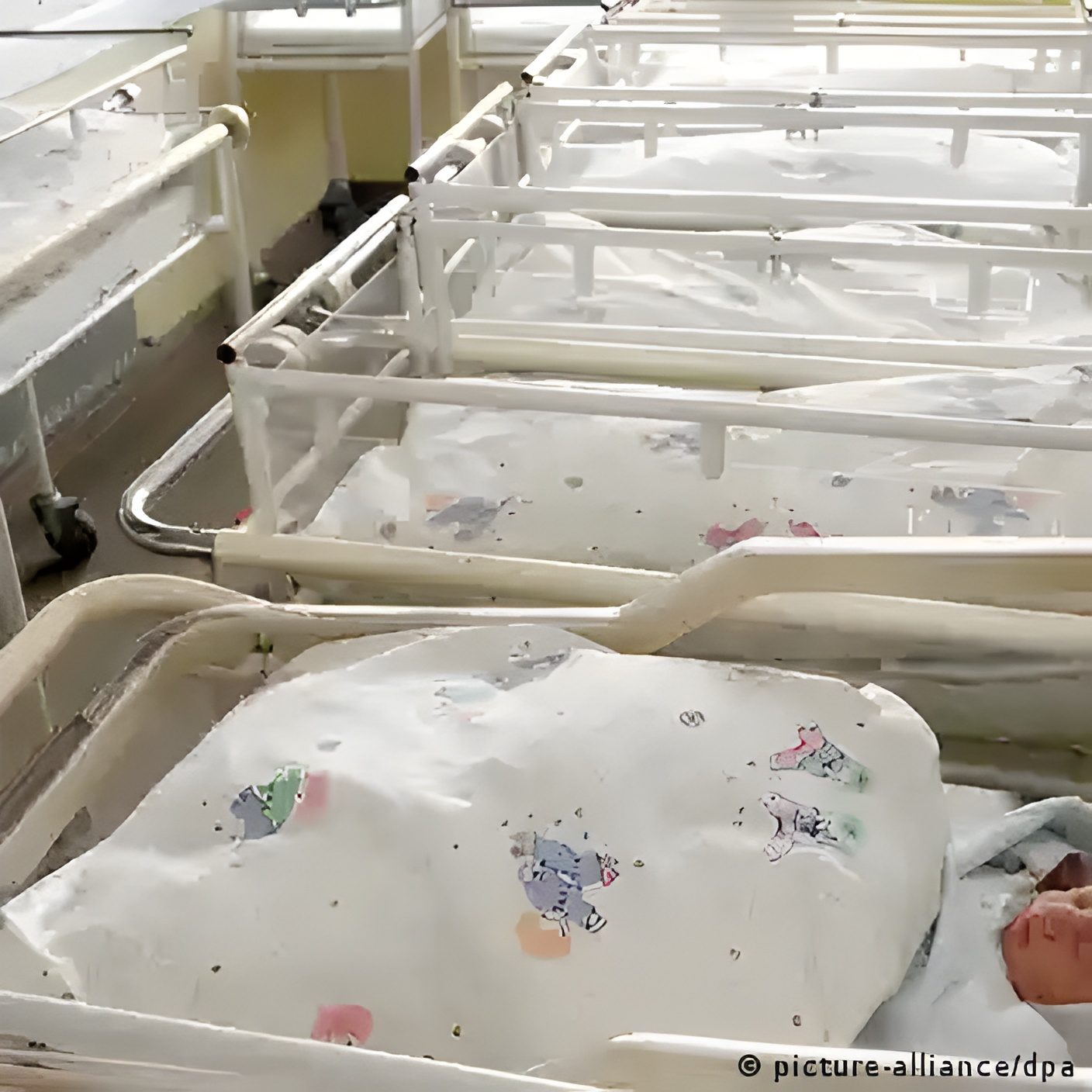 JEZIVA "INDUSTRIJA BEBA" NA BALKANU: Otkrivene mreže trgovine ljudima, Grčka i BiH u centru istrage 1