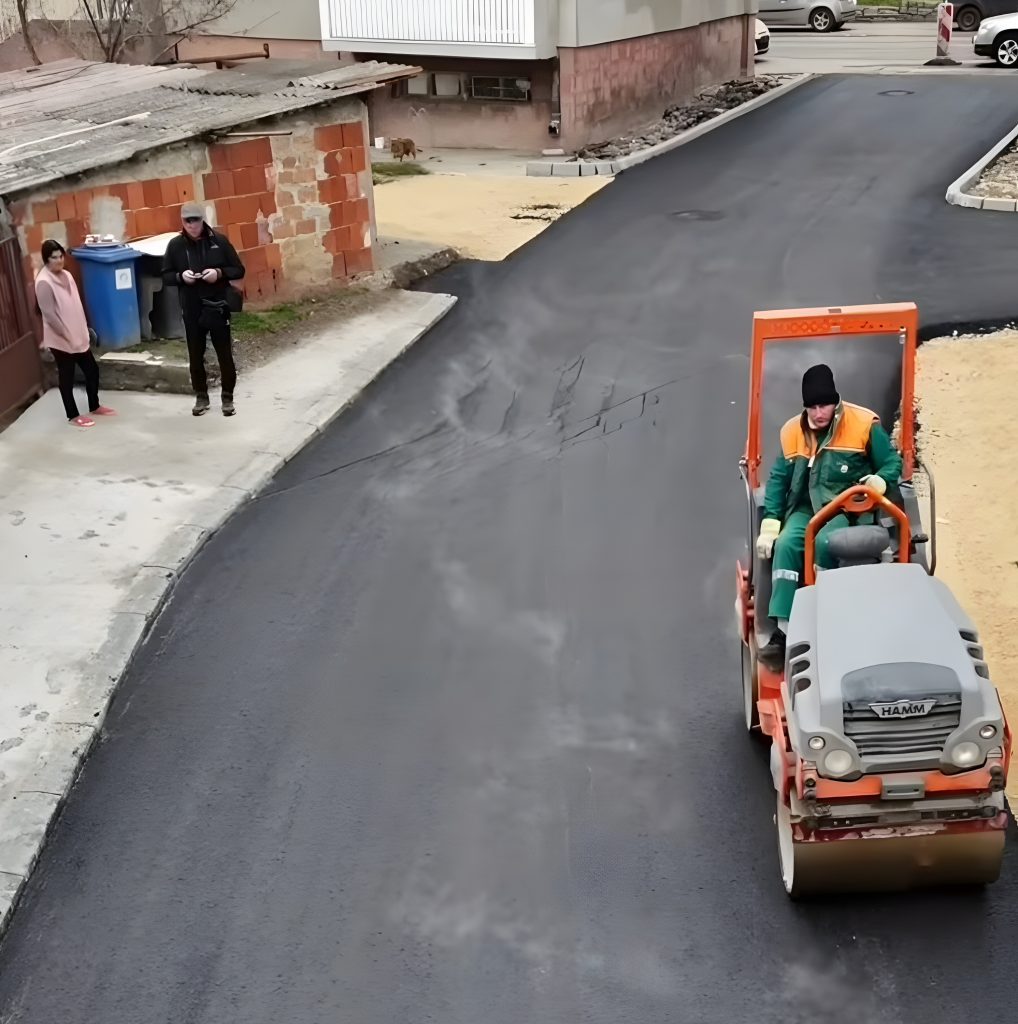 Počelo asfaltiranje Ulice Dragovana Đukića u okviru velikog plana obnove gradskih saobraćajnica 3