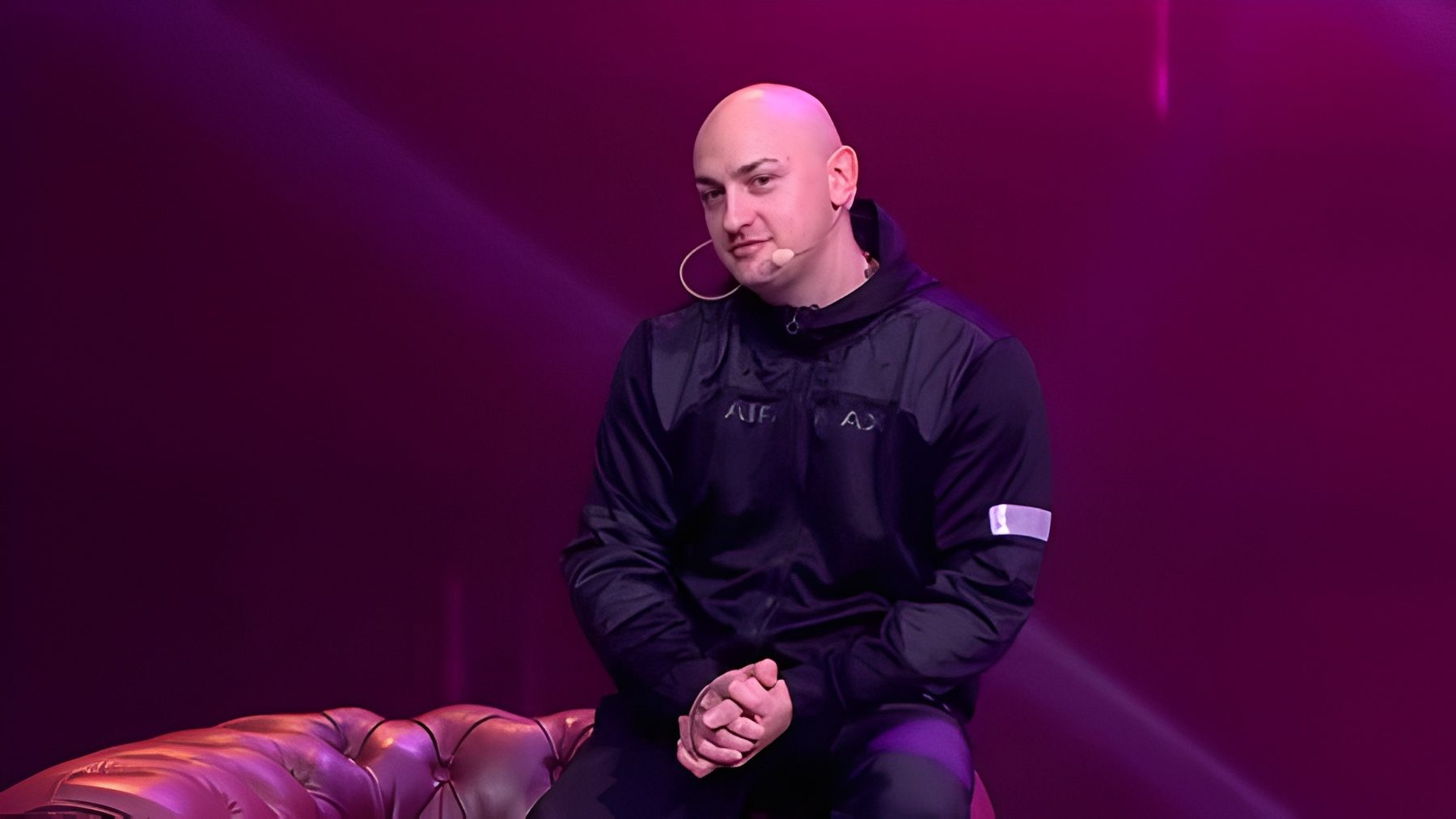 DESINGERICA ŠOKIRAO U PINKOVIM ZVEZDAMA: OBESIO BIH SE DA MI JE ZORICA BRUNCLIK ŽENA 1