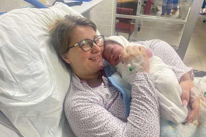 PRVA BEBA U 2026. GODINI STIGLA SEKUND NAKON PONOĆI 1