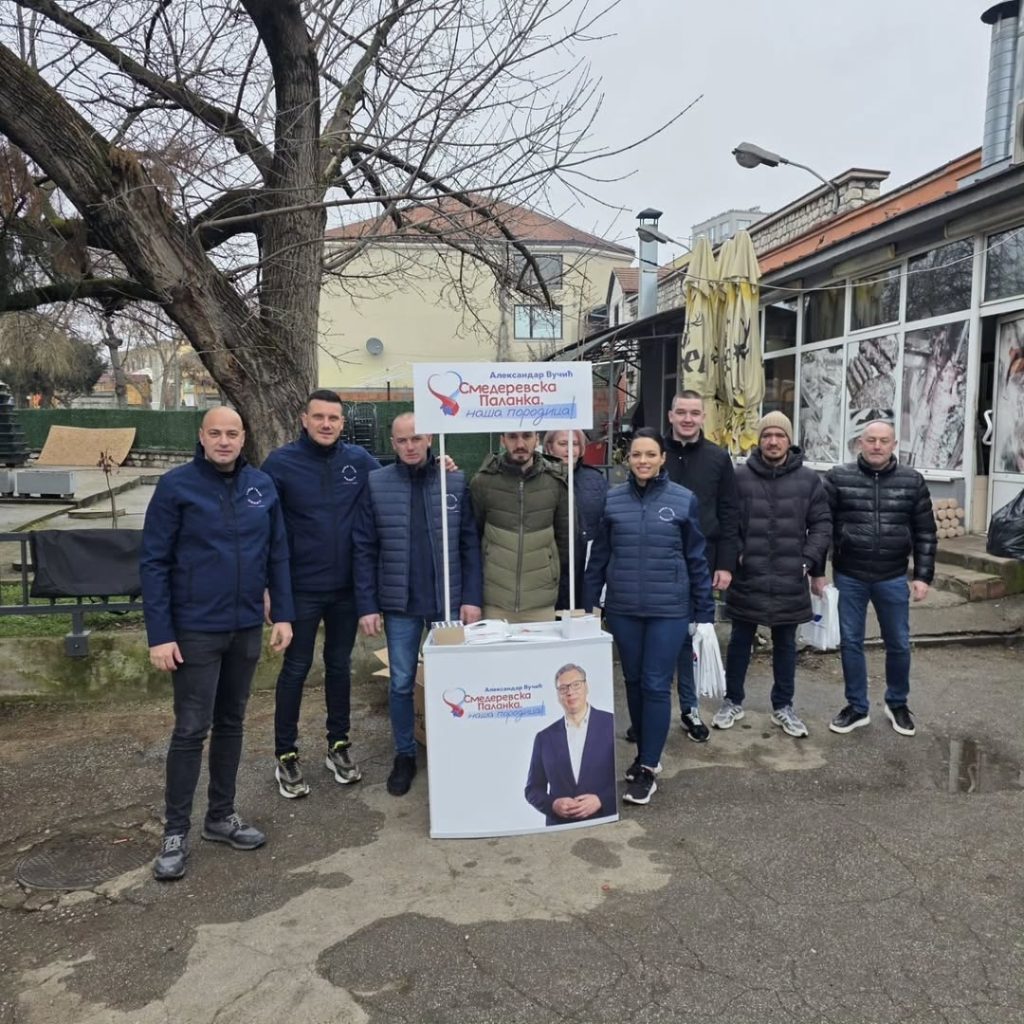 OTVORENO SA GRAĐANIMA PALANKE Naprednjaci na štandovima predstavili planove za budućnost - Palanka info