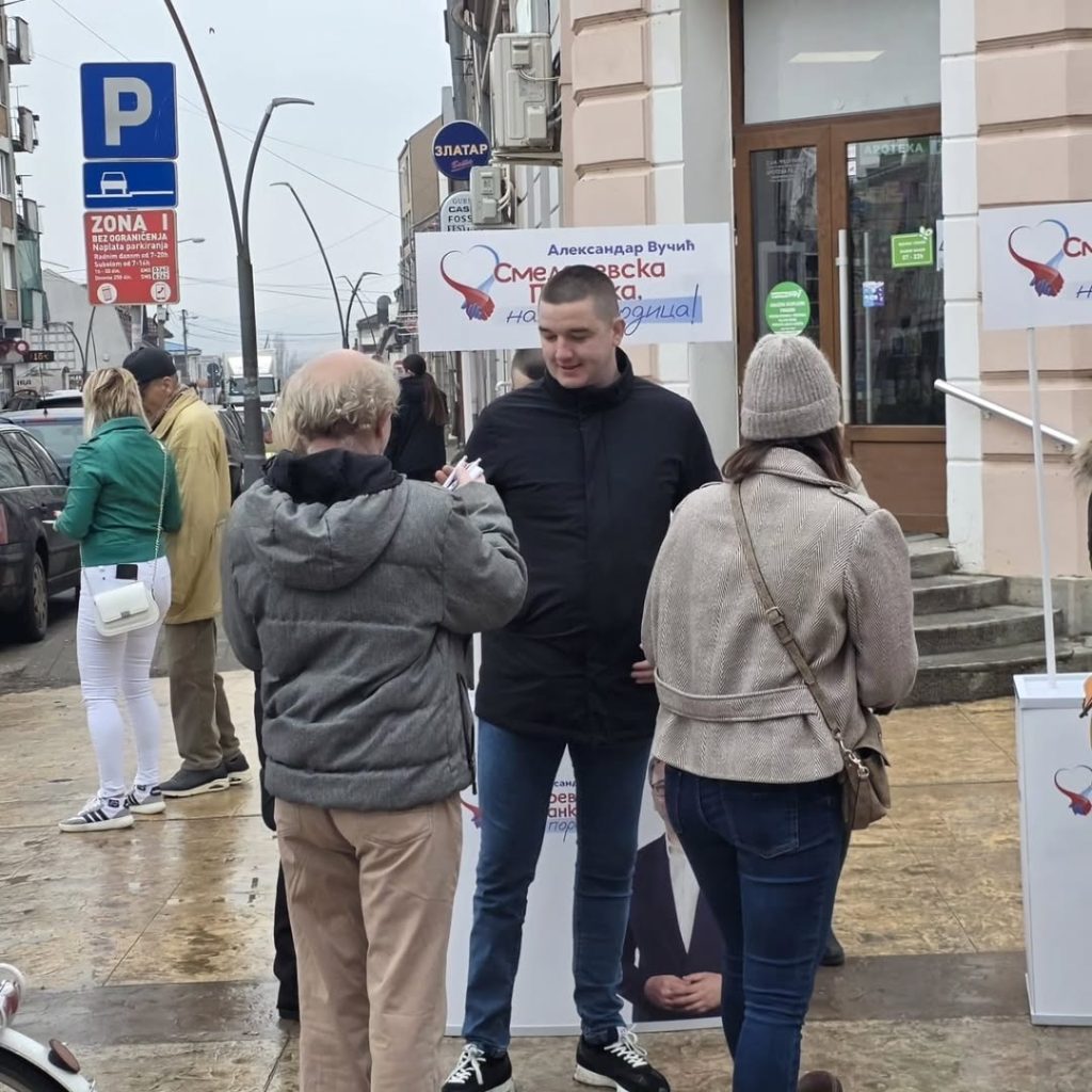 OTVORENO SA GRAĐANIMA PALANKE Naprednjaci na štandovima predstavili planove za budućnost - Palanka info