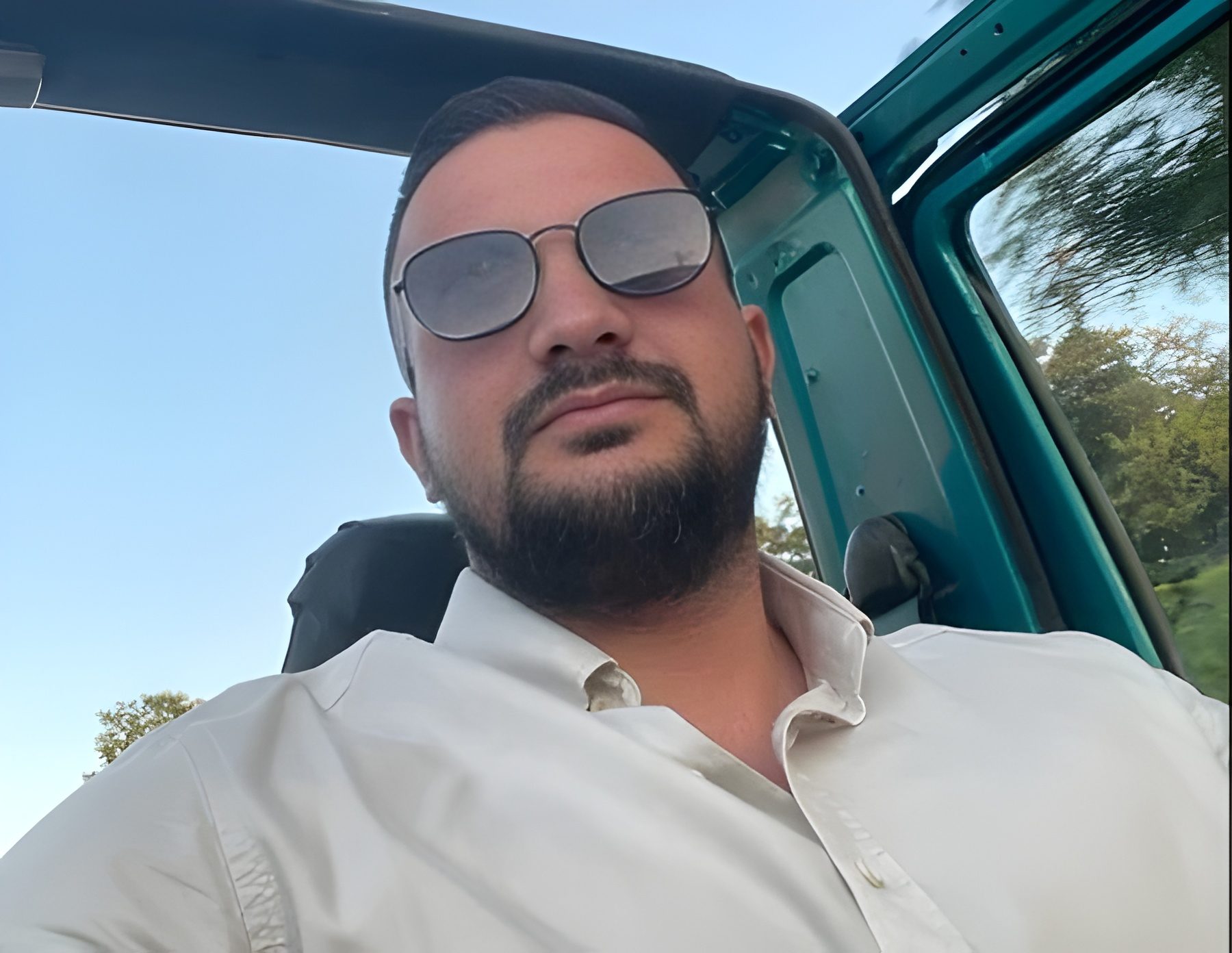 POLICAJAC HEROJ GOLORUK SAVLADAO NAORUŽANOG PLJAČKAŠA: PUCAO NA NJEGA NASRED ULICE, ON GA PRIVEO BEZ ORUŽJA 1