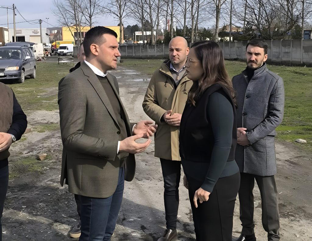 Kraj višedecenijskog problema: Ministarka Sara Pavkov posetila divlju deponiju u Smederevskoj Palanci 2