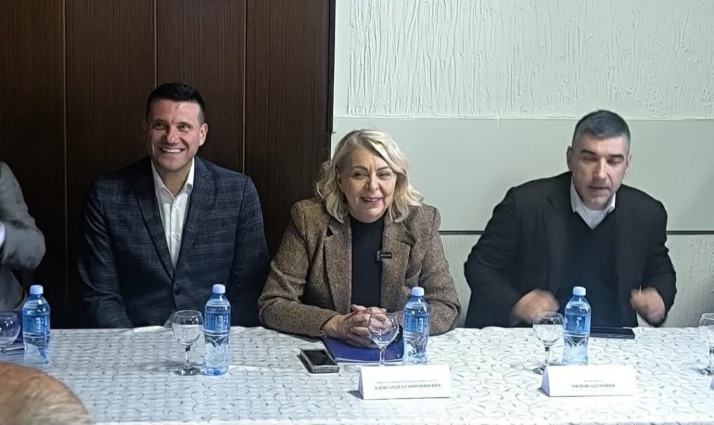 Ministarka Sofronijević i predsednik opštine Smederevska Palanka Nikola Vučen u poseti Selevcu: Fokus na kapitalne projekte i ravnomerni razvoj - Palanka info Ministarka Sofronijević i predsednik opštine Smederevska Palanka Nikola Vučen u poseti Selevcu: Fokus na kapitalne projekte i ravnomerni razvoj - Palanka info