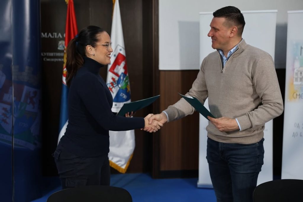 POTPISAN UGOVOR ZA RECIKLAŽNI CENTAR U SMEDEREVSKOJ PALANCI: VAŽAN KORAK KA ČISTIJOJ I UREĐENIJOJ OPŠTINI - Palanka info POTPISAN UGOVOR ZA RECIKLAŽNI CENTAR U SMEDEREVSKOJ PALANCI: VAŽAN KORAK KA ČISTIJOJ I UREĐENIJOJ OPŠTINI - Palanka info