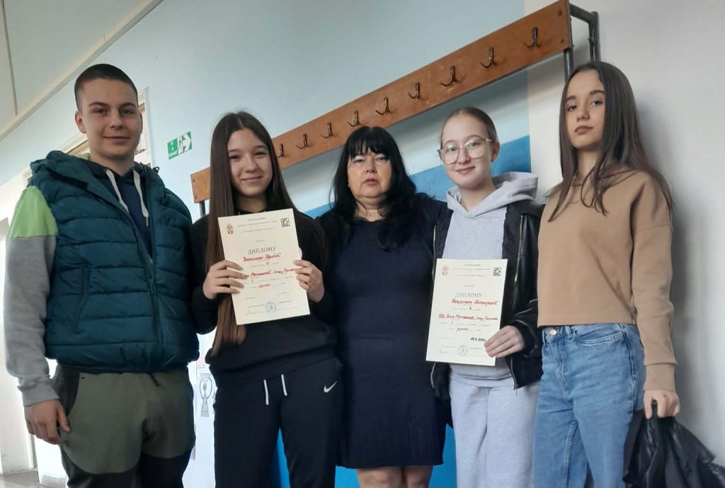 Briljantan uspeh mladih rusista iz škole „Olga Milošević“: Dve Nikoline idu na državno takmičenje - Palanka info