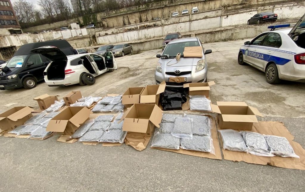 Velika zaplena droge u Beogradu: U „pežou“ pronađeno 50 kilograma marihuane - Palanka info Velika zaplena droge u Beogradu: U „pežou“ pronađeno 50 kilograma marihuane - Palanka info