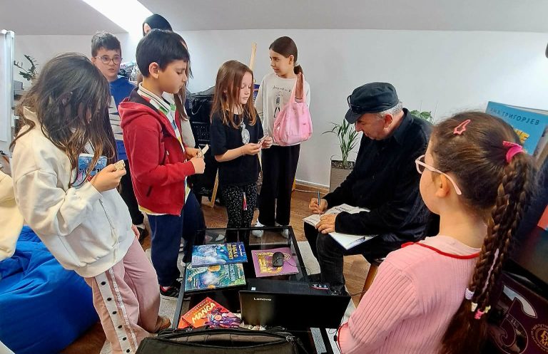 KADA MAŠTA OŽIVI: UČENICI ŠKOLE „OLGA MILOŠEVIĆ“ SA UROŠEM PETROVIĆEM I ANOM GRIGORIJEV - Palanka info