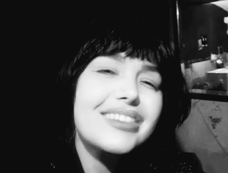 Stela Savic1 839x1024.jpg