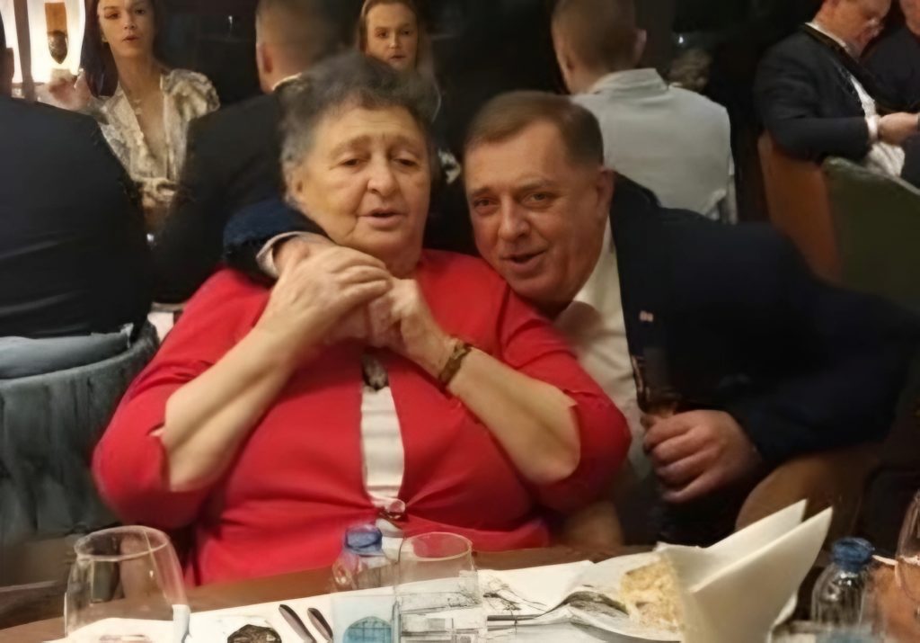 MILORAD DODIK: MAJKA MI JE U KOMI NA UKC, NEIZVESTAN PUT U SAD - Palanka info