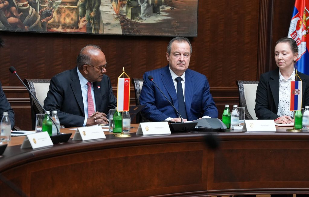 Dačić i ministar unutrašnjih poslova Singapura o jačanju bezbednosne saradnje - Palanka info - Palanka info