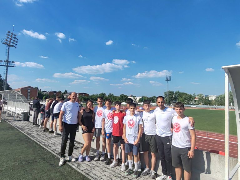 VELIKI USPEH ATLETIČARA OŠ "OLGA MILOŠEVIĆ": VUK JANJIĆ SREBRNI, ŠTAFETI BRONZA NA REPUBLIČKOM TAKMIČENJU U KRUŠEVCU! - Palanka info