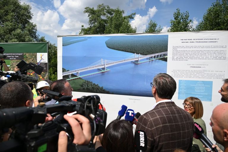 Spaja se glavna konstrukcija na mostu preko Dunava kod Novog Sada, prisustvuje Vučić - Palanka info