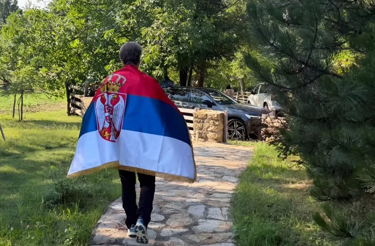 Gradonačelnik Kragujevca krenuo peške za Beograd: Nikola Dašić prelazi 110 kilometara - Palanka info