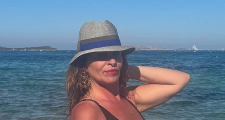 ARIJANA MIHAJLOVIĆ ODUŠEVILA JAVNOST: PRIRODNA LEPOTA BEZ TRUNKE FOTOŠOPA - Palanka info