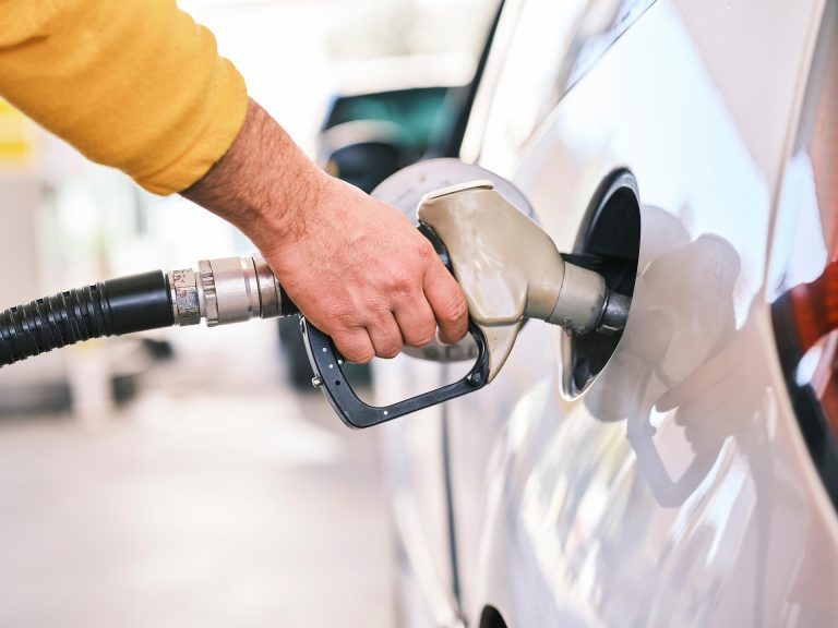 NOVE CENE GORIVA U SRBIJI: Evo koliko od danas koštaju dizel i benzin na pumpama - Palanka info