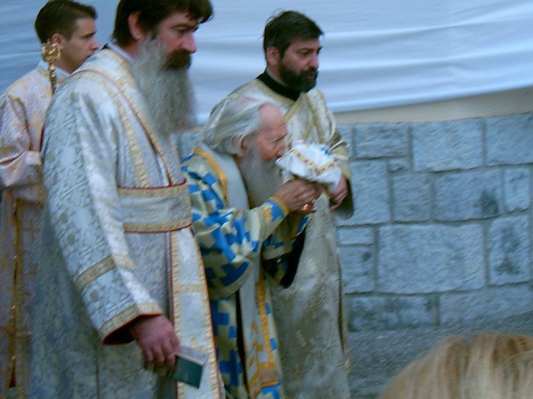Proći će sve, ali duša i obraz ostaju zauvek: Zaveštanje patrijarha Pavla koje opominje i nadahnjuje - Palanka info