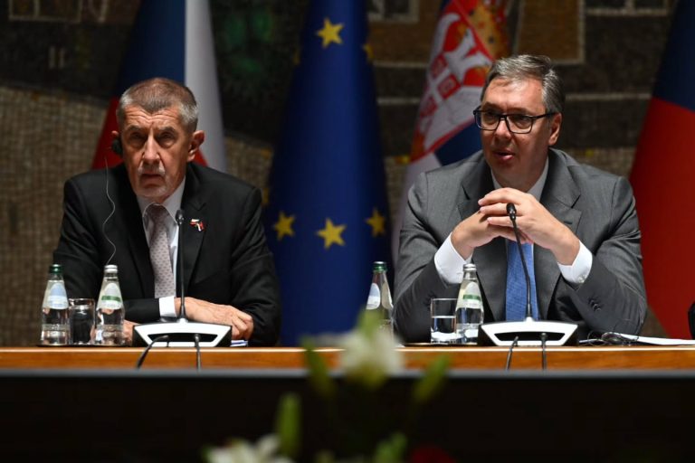 Vučić na poslovnom dijalogu Srbija-Češka: Otvaramo prostor za nove investicije i jačanje ekonomskih veza - Palanka info
