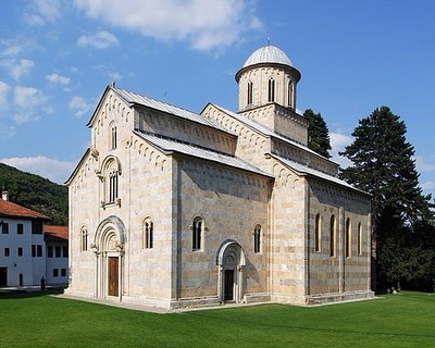 Ministarstvo kulture najoštrije osudilo nastavak radova u zaštićenoj zoni manastira Visoki Dečani - Palanka info