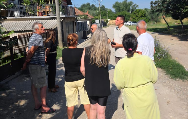 REŠAVANJE VIŠEDECENIJSKIH PROBLEMA U CERSKOJ ULICI: OD PRIJEMA GRAĐANA DO KONKRETNIH RADOVA - Palanka info