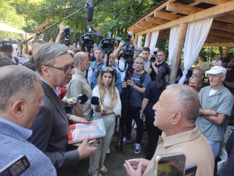 ODGOVORNA POLITIKA I EKONOMSKI NAPREDAK KLJUČ ZA BUDUĆNOST SRPSKOG NARODA - Palanka info