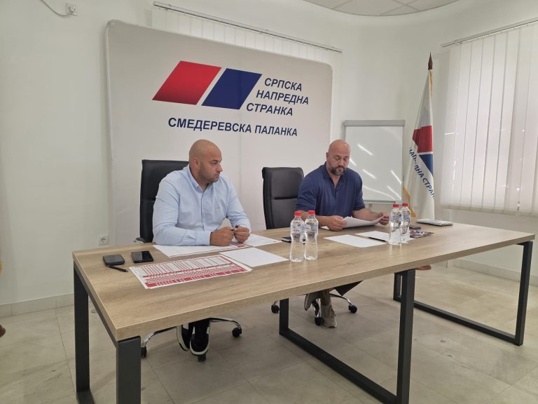 ODRŽAN PROŠIRENI SASTANAK OO SNS SMEDEREVSKA PALANKA: U FOKUSU DIREKTAN KONTAKT SA GRAĐANIMA I LOKALNI RAZVOJ - Palanka info