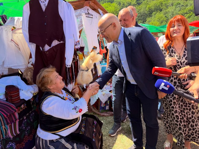 VUČEVIĆ U ŽAGUBICI: SVAKI DEO SRBIJE NAM JE JEDNAKO VAŽAN, SAČUVALI SMO RUDNIKE I RADNA MESTA - Palanka info