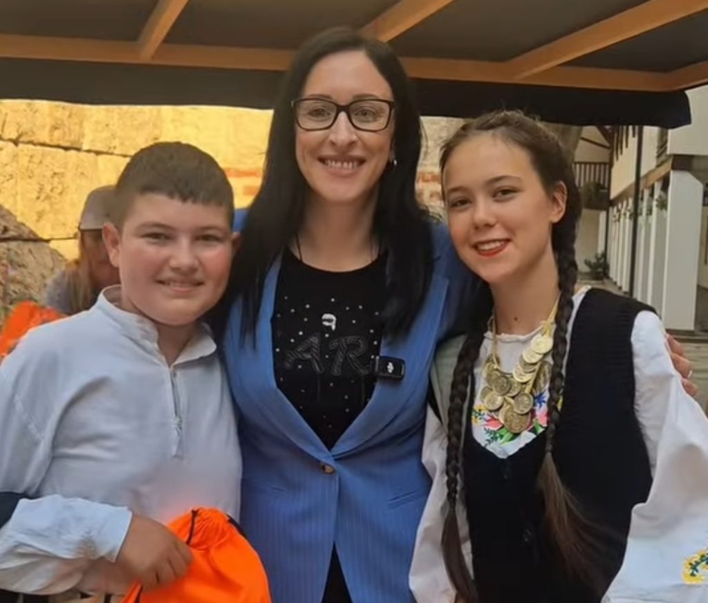 Ministarka Jelena Žarić Kovačević na festivalu „Licidersko srce“ u Višegradu: Negujemo tradiciju, toleranciju i neraskidive kulturne veze - Palanka info