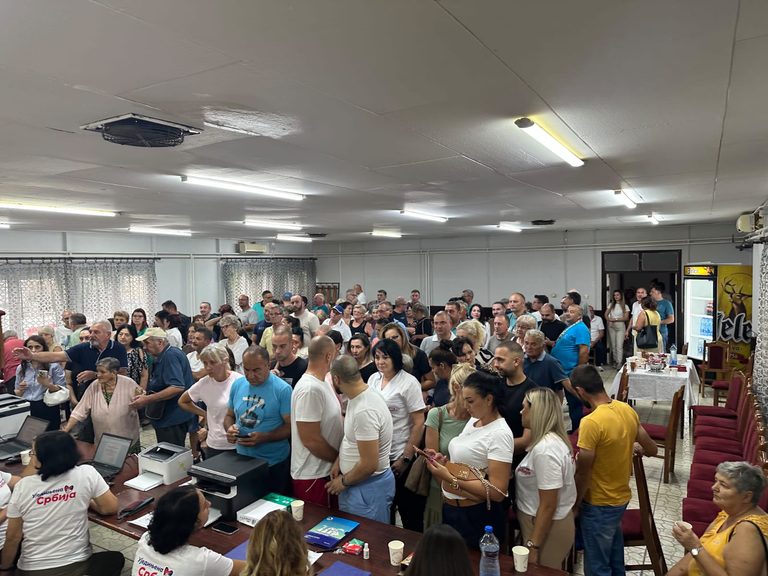 Ogromna podrška u celom gradu: Smederevska Palanka snažno uz listu "Aleksandar Vučić - Ujedinjena Srbija" - Palanka info