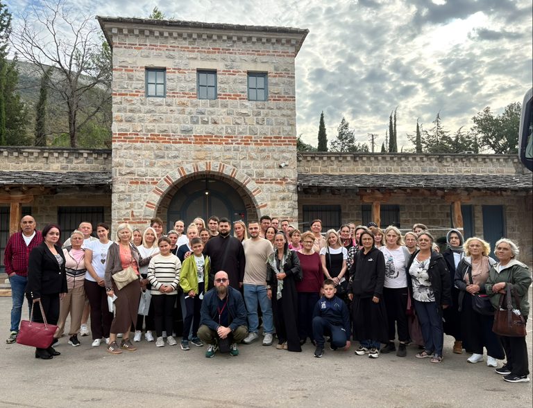 Vernici iz Smederevske Palanke uspešno obišli najveće pravoslavne svetinje: Nezaboravno pokloničko putovanje stazama Svetog Vasilija - Palanka info