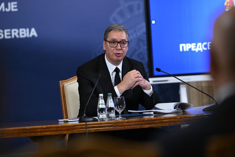 ALEKSANDAR VUČIĆ PODNEO OSTAVKU NA MESTO PREDSEDNIKA SRBIJE: ANA BRNABIĆ PREUZIMA DUŽNOST - Palanka info