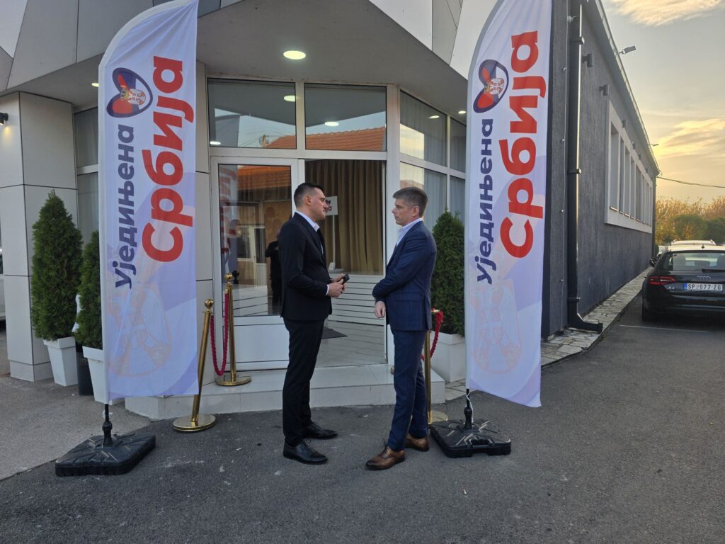 POBEDNIČKA ENERGIJA U SMEDEREVSKOJ PALANCI: Nikola Vučen ugostio Arnoa Gujona na proslavi SNS i pozvao na ubedljivu pobedu liste broj 1 „Ujedinjena Srbija“ - Palanka info
