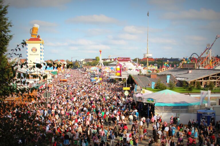 SKANDAL NA OKTOBERFESTU: DRŽAVLJANIN SRBIJE UHAPŠEN ZBOG SEKSUALNOG UZNEMIRAVANJA HRVATICE - Palanka info