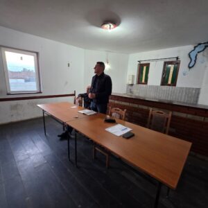 OO SNS Smederevska Palanka na čelu sa Nikolom Vučenom u Pridvoricama: Otvorenim dijalogom sa meštanima do bržeg razvoja sela - Palanka info